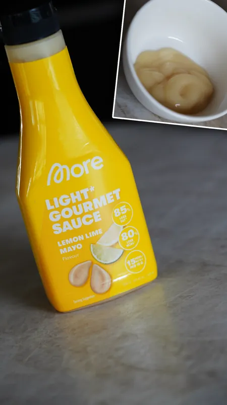 More Light Gourmet Sauce & Salad Dressing – Lemon Lime Mayo, avec un petit bol